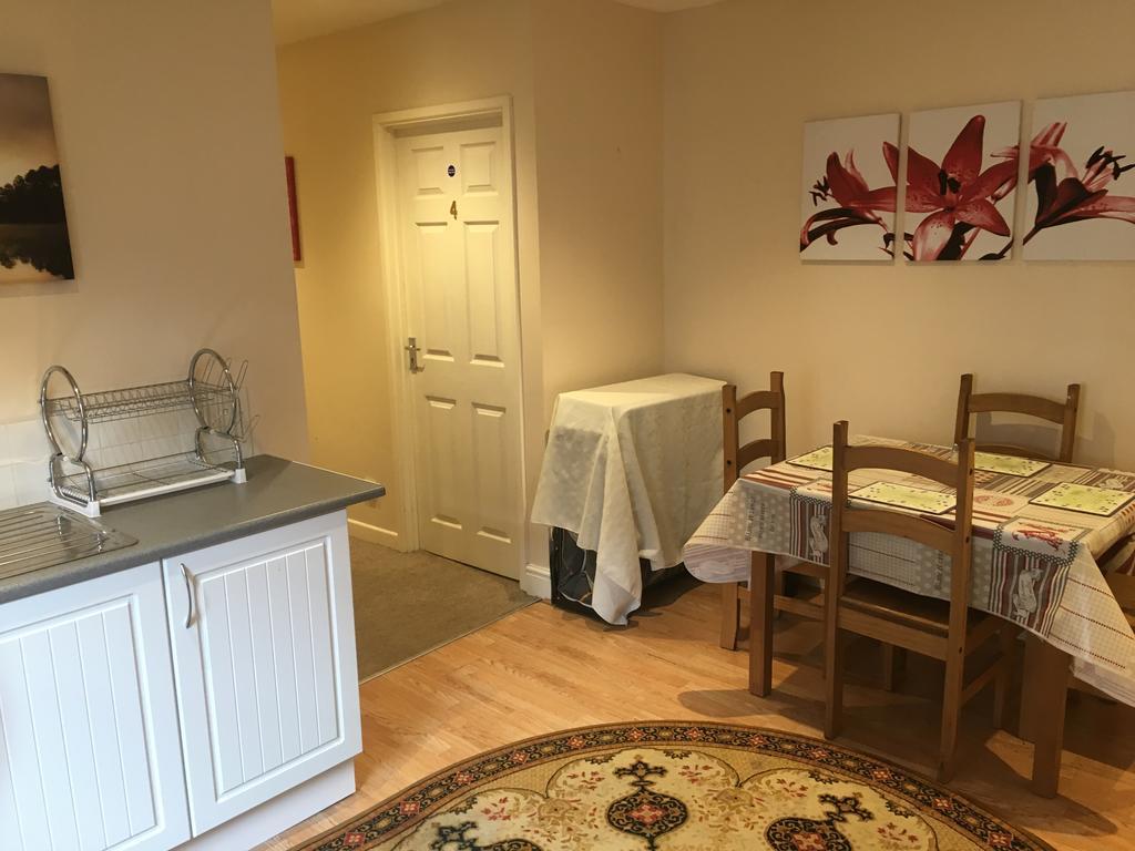 Duke Of Edinburgh Hotel Swindon Eksteriør billede