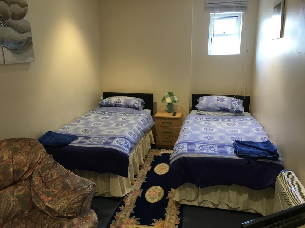Duke Of Edinburgh Hotel Swindon Eksteriør billede