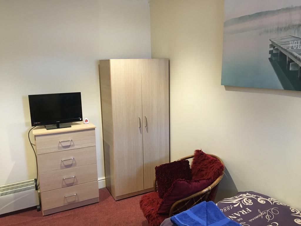 Duke Of Edinburgh Hotel Swindon Eksteriør billede