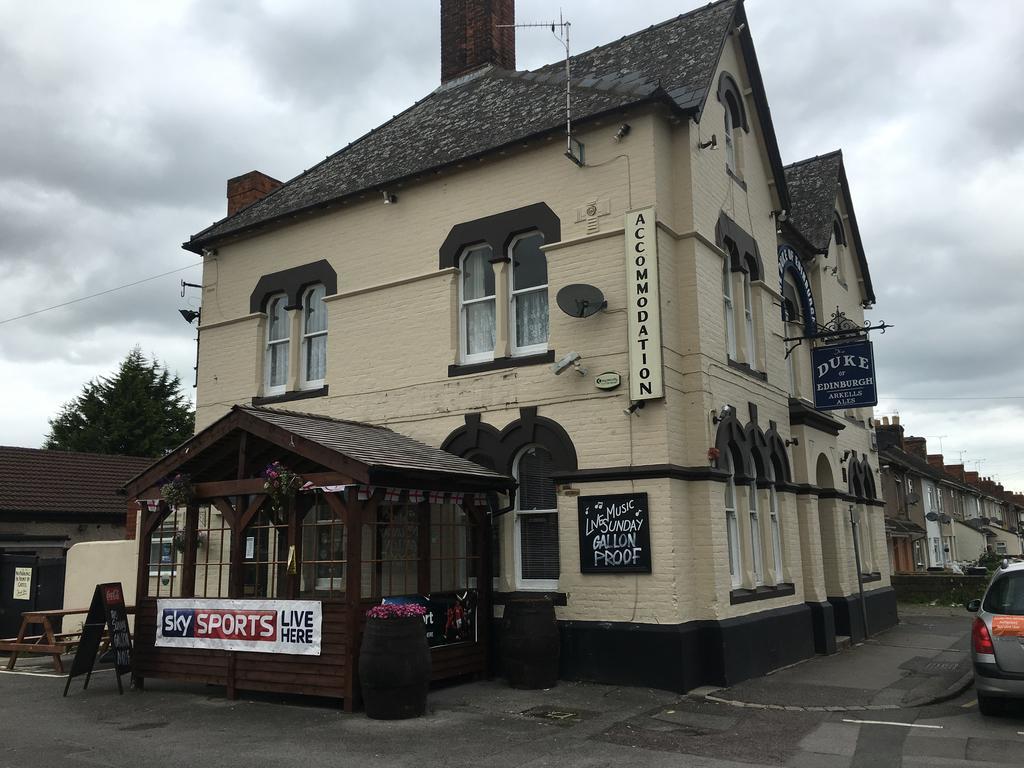Duke Of Edinburgh Hotel Swindon Eksteriør billede